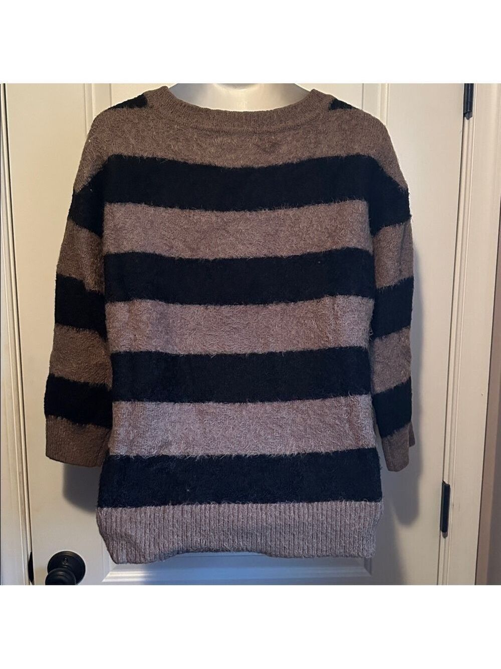 BB Dakota V-Neck Sweater - Black and Brown Stripes Medium - Picture 3 of 7